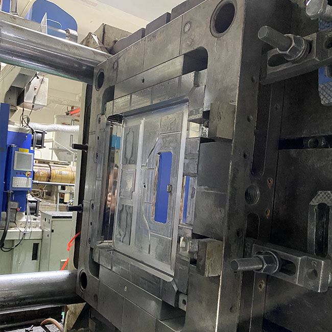 water purifier cover injection mold